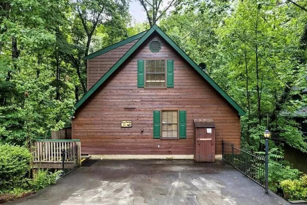 Beary Peaceful Smokies Retreat: Hot-Tub & Pools Villa Pigeon Forge Exterior photo